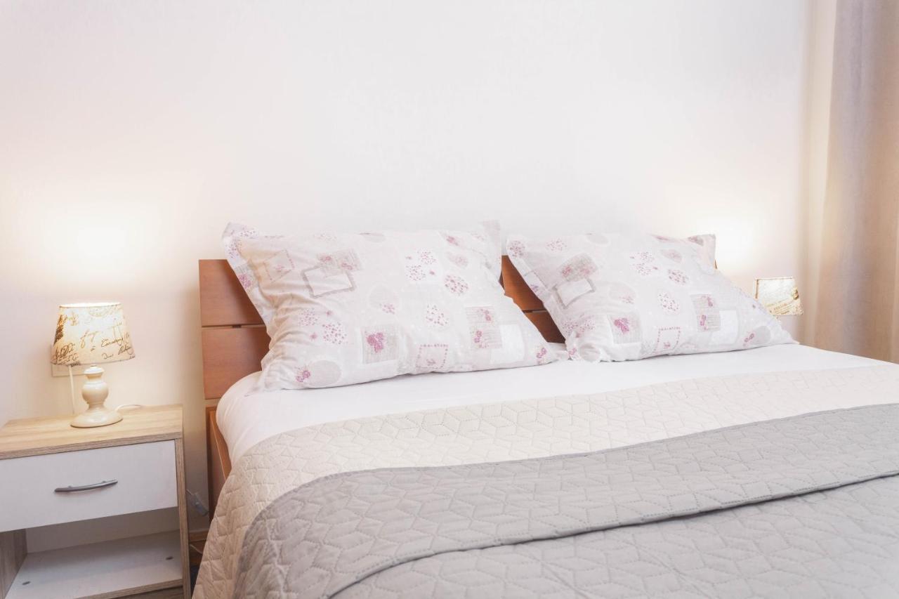 Apartments Maras Makarska Phòng bức ảnh