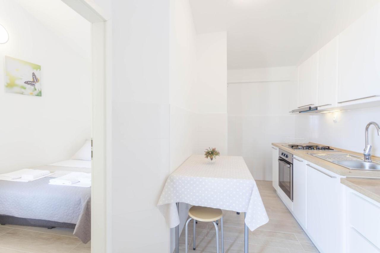 Apartments Maras Makarska Phòng bức ảnh
